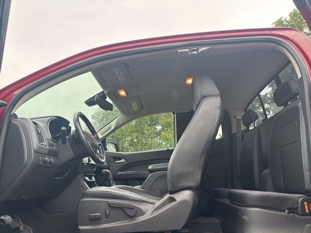 Used 2017 Chevrolet Colorado Z71 image 11