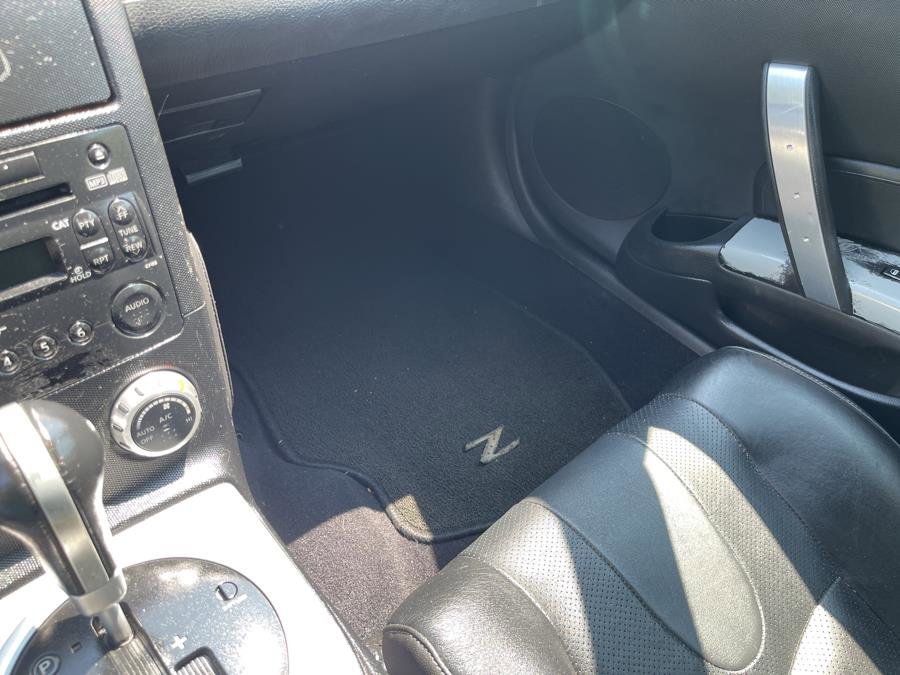 Used 2006 Nissan 350Z Touring image 28