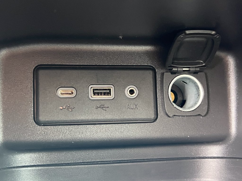 Used 2021 Chevrolet Equinox LT FWD image 30