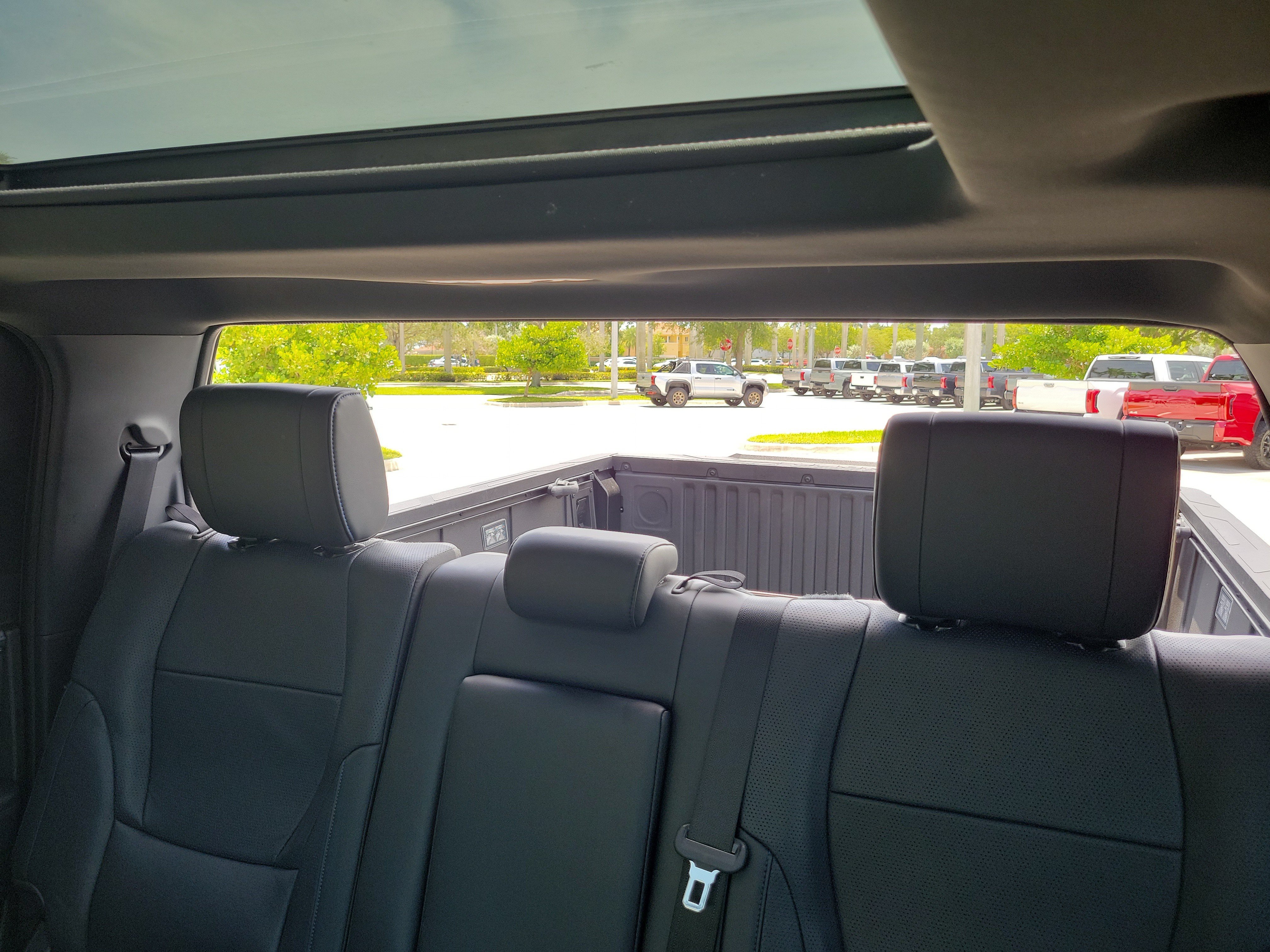 Used 2024 Toyota Tundra Platinum AWD/4WD image 22