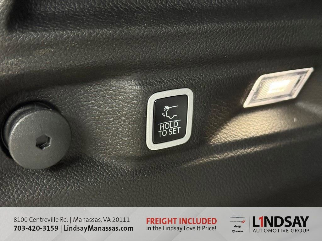 New 2025 Jeep Grand Cherokee L Limited w/ Luxury Tech Group II image 8