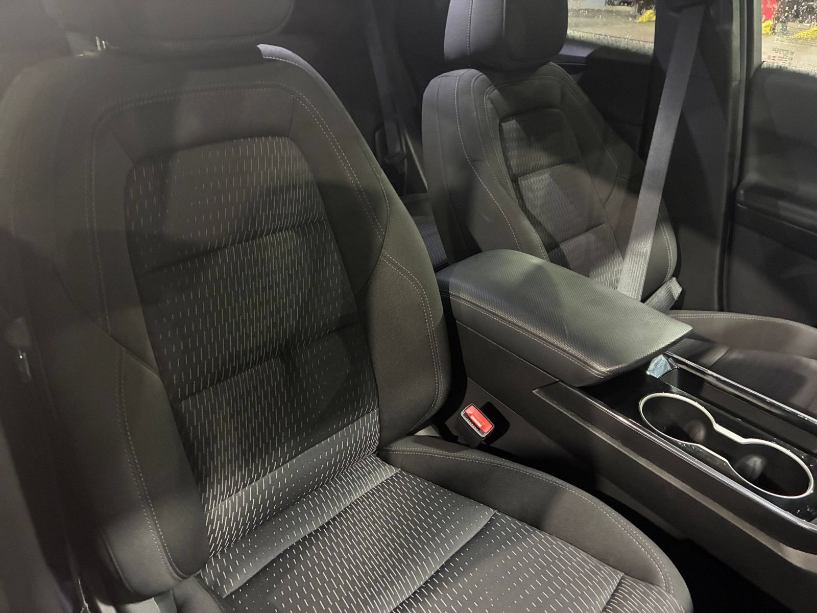Used 2025 Chevrolet Equinox LT FWD image 31