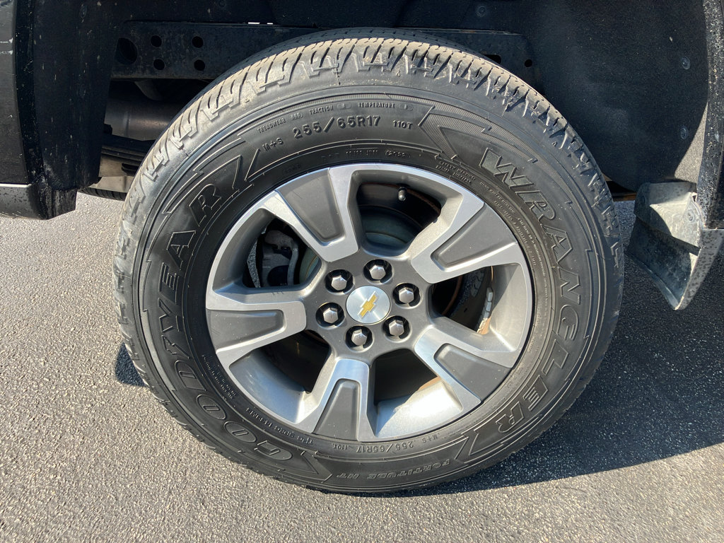 Used 2019 Chevrolet Colorado Z71 AWD/4WD image 12