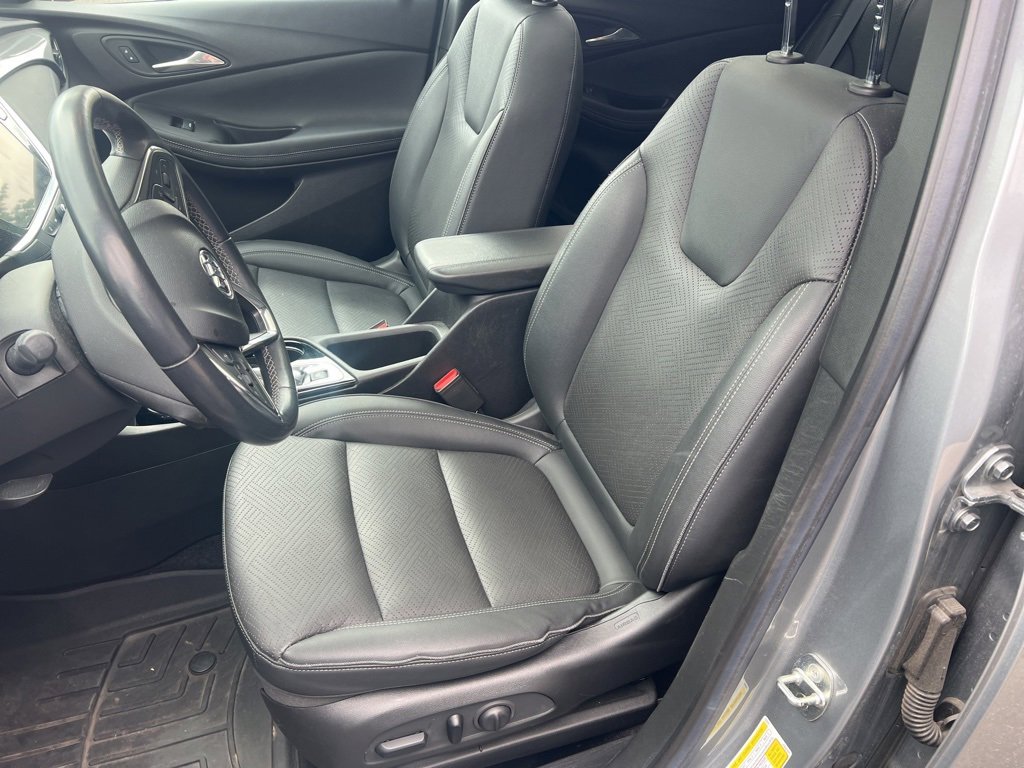 Used 2023 Buick Encore GX Essence w/ Experience Buick Package image 29