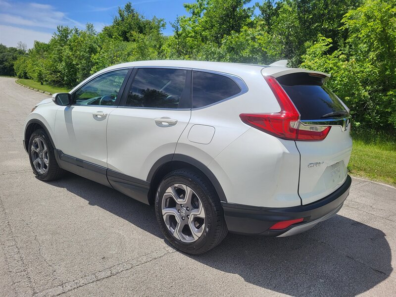 Used 2017 Honda CR-V EX image 4