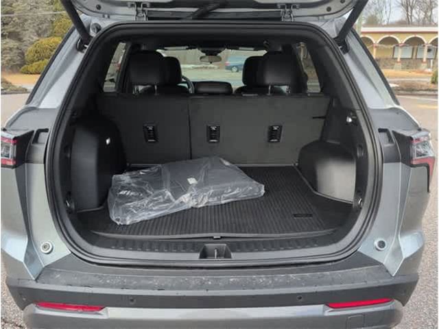 New 2026 Chevrolet Equinox ACTIV w/ LPO, Floor Liner Package AWD/4WD image 26