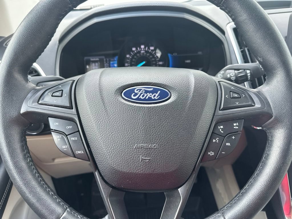 Used 2022 Ford Edge Titanium AWD/4WD image 37