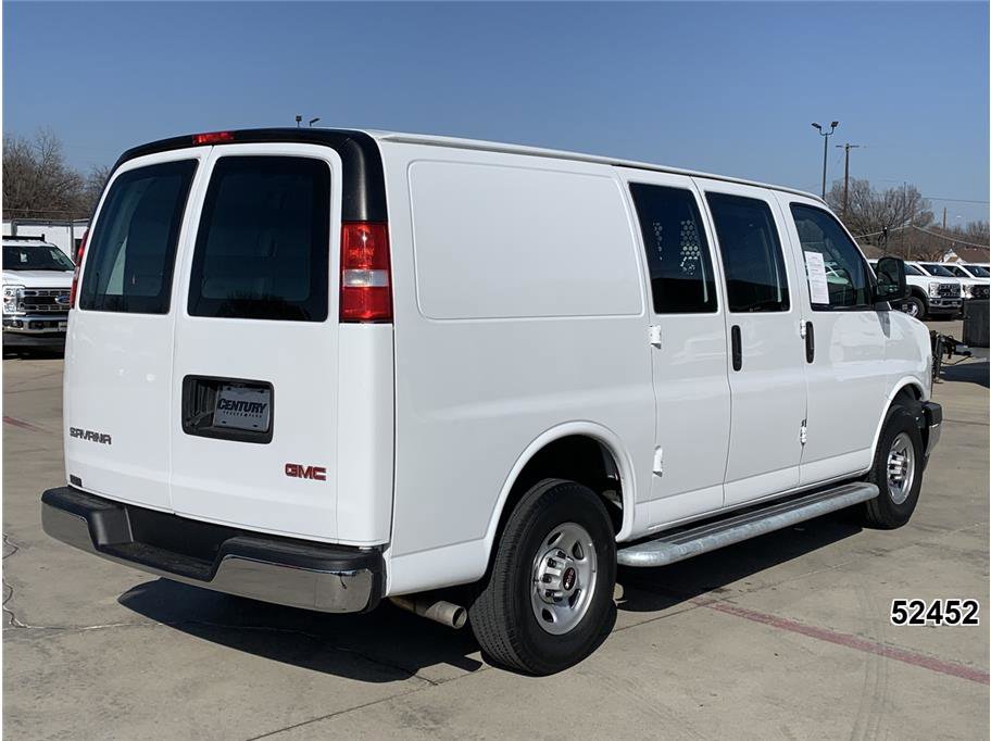 Used 2024 GMC Savana 2500 w/ Driver Convenience Package image 2