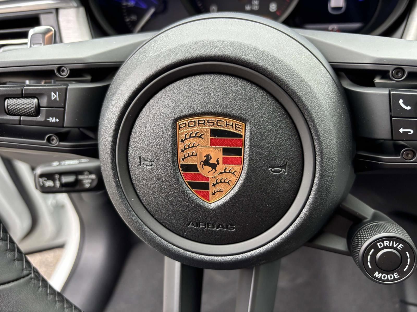 New 2026 Porsche Macan AWD/4WD image 30
