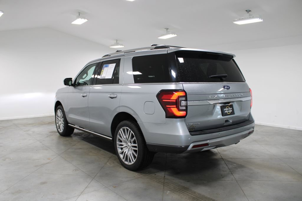 Used 2024 Ford Expedition Limited image 7