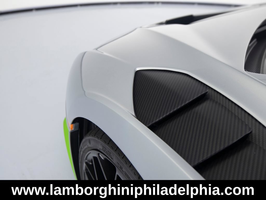 Used 2023 Lamborghini Huracan STO RWD image 52