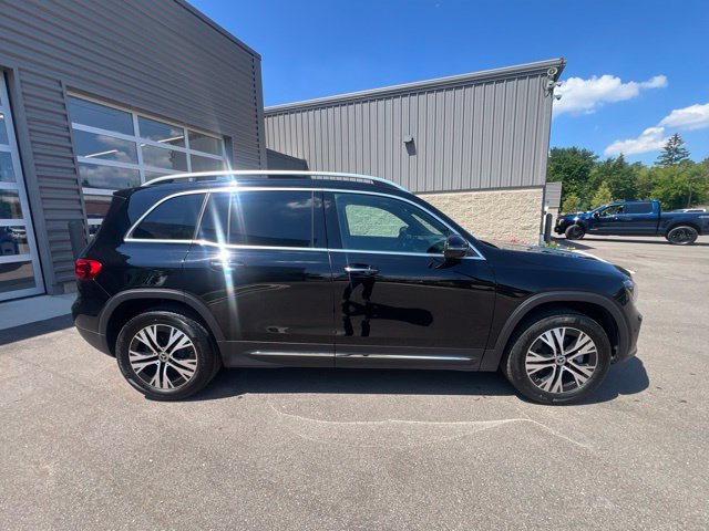Used 2025 Mercedes-Benz GLB 250 4MATIC image 4