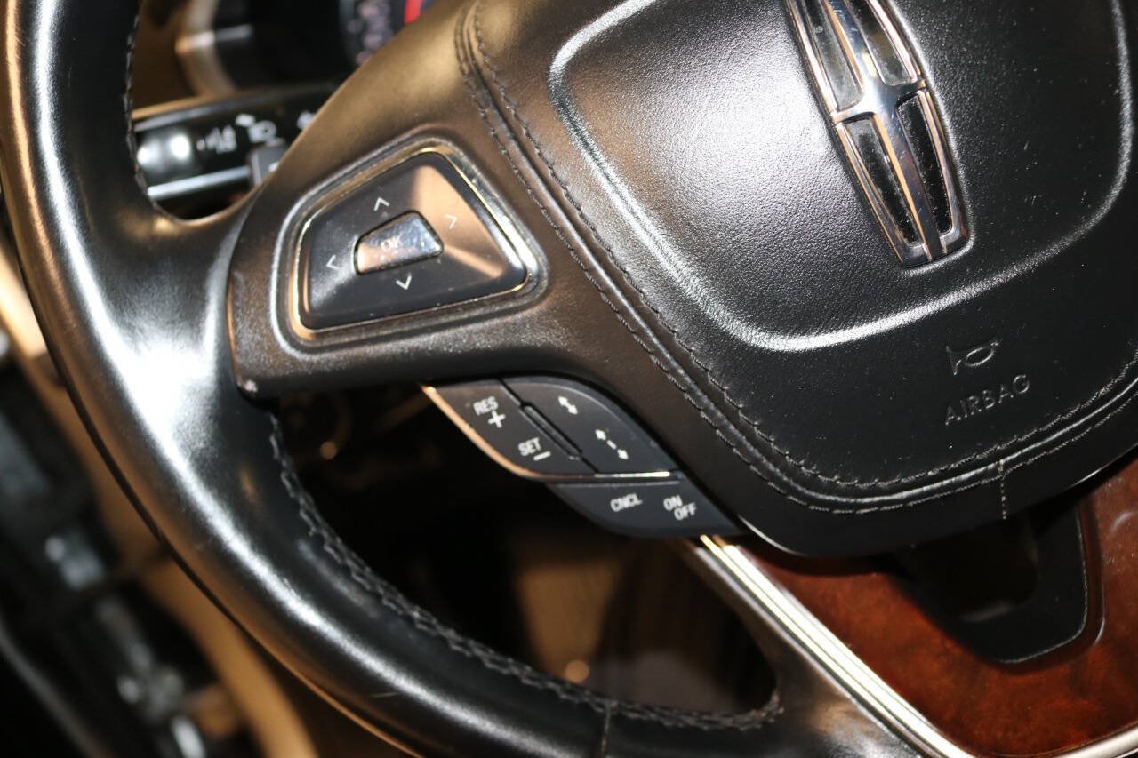 Used 2020 Lincoln MKZ Reserve w/ Elements Package FWD image 29