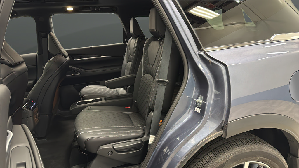 Used 2024 INFINITI QX60 Autograph w/ Cargo Package AWD/4WD image 23