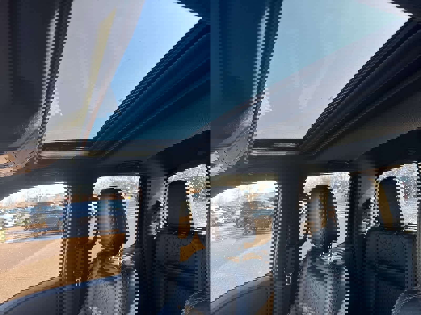 Used 2022 Nissan Frontier PRO-4X w/ Pro-4X Premium Package image 25