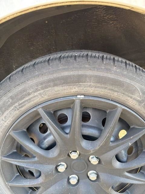 Used 2018 Toyota Corolla LE image 11