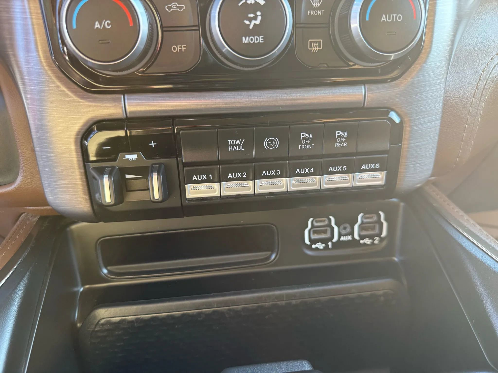 Used 2022 RAM 2500 Limited w/ Safety Group image 12