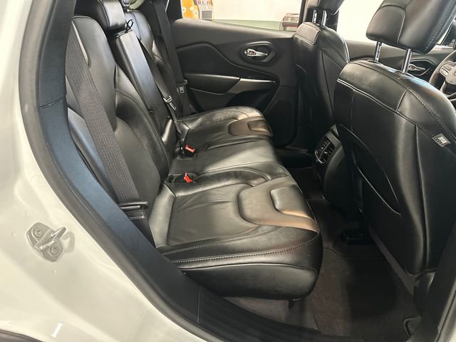Used 2022 Jeep Cherokee Limited AWD/4WD image 33