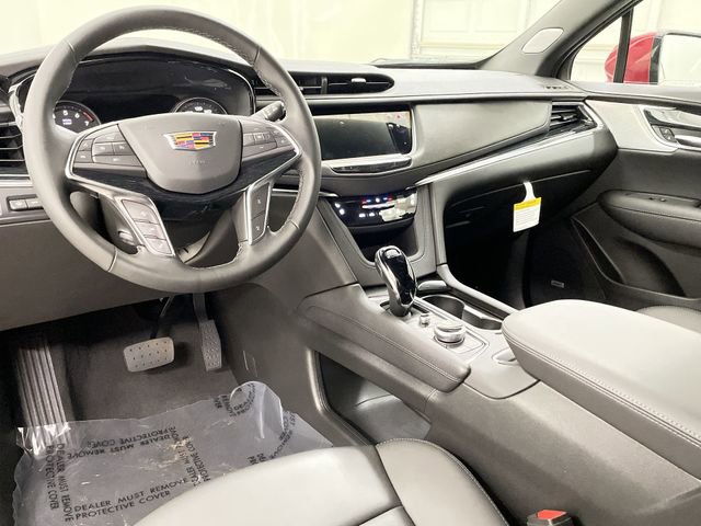New 2025 Cadillac XT5 Premium Luxury w/ Technology Package AWD/4WD image 22