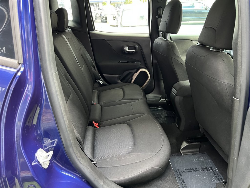 Used 2017 Jeep Renegade Sport w/ Power & Air Group FWD image 12