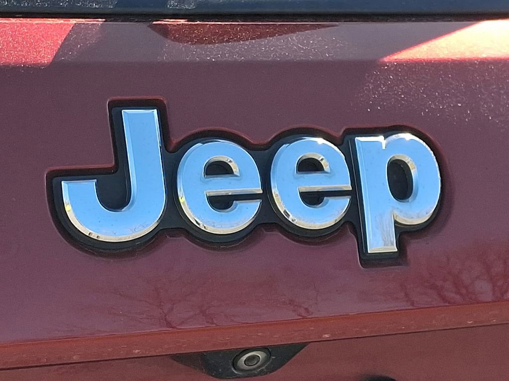 Used 2015 Jeep Grand Cherokee Overland image 23