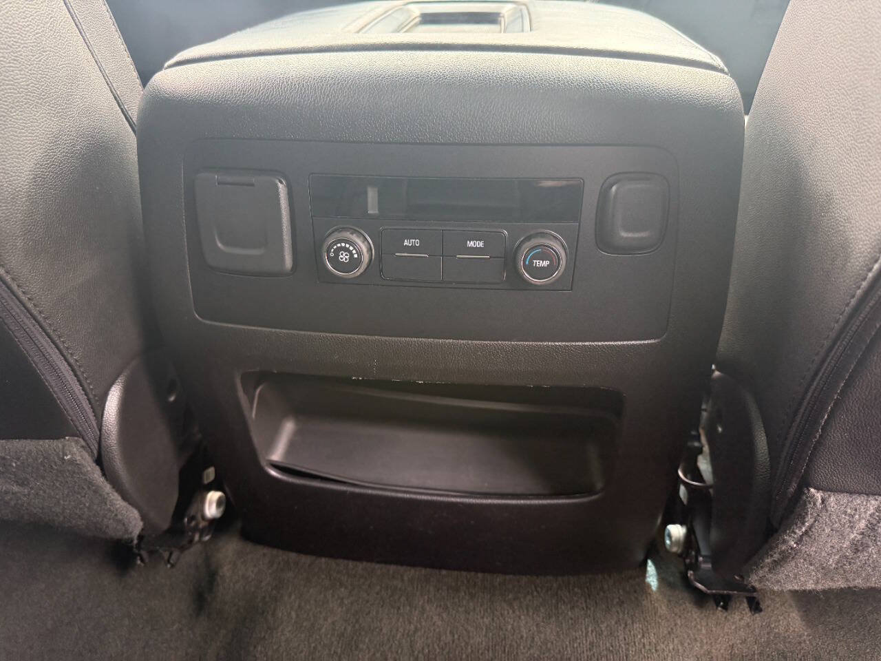 Used 2016 Chevrolet Tahoe LT AWD/4WD image 34