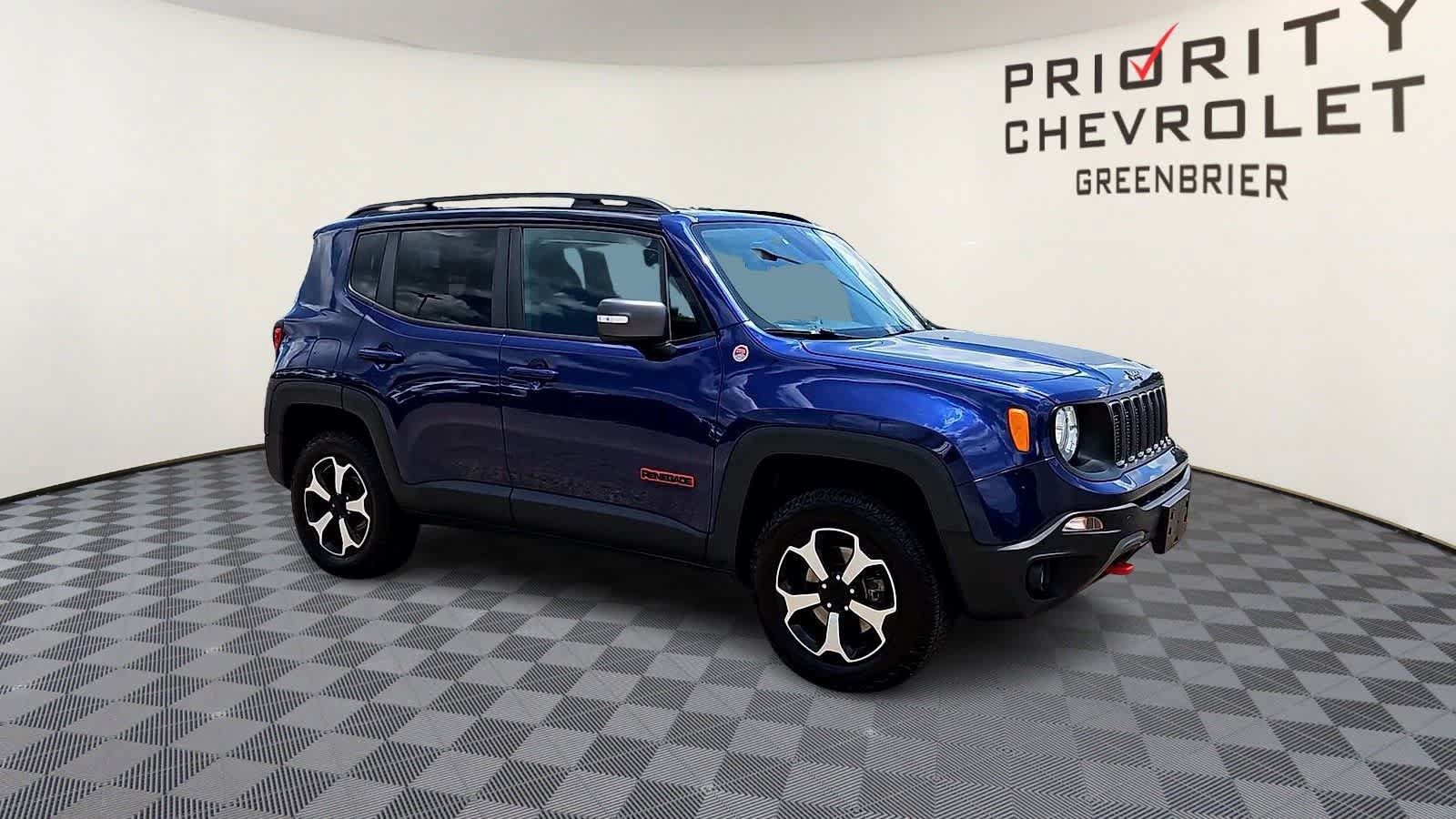 Used 2020 Jeep Renegade Trailhawk w/ Popular Equipment Group AWD/4WD image 2