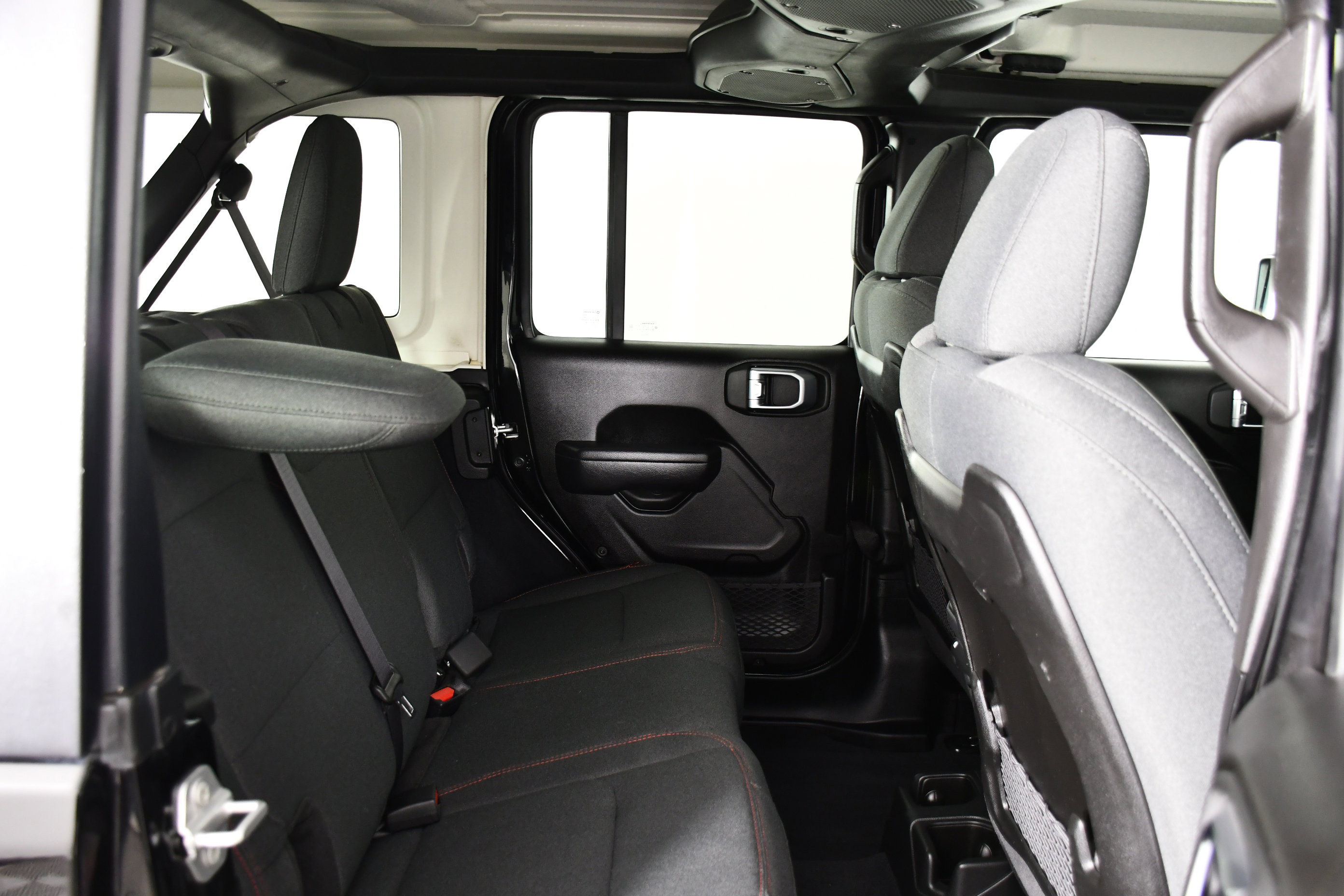 Used 2025 Jeep Wrangler Unlimited Rubicon image 39