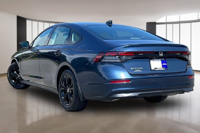 Certified 2025 Honda Accord SE image 4