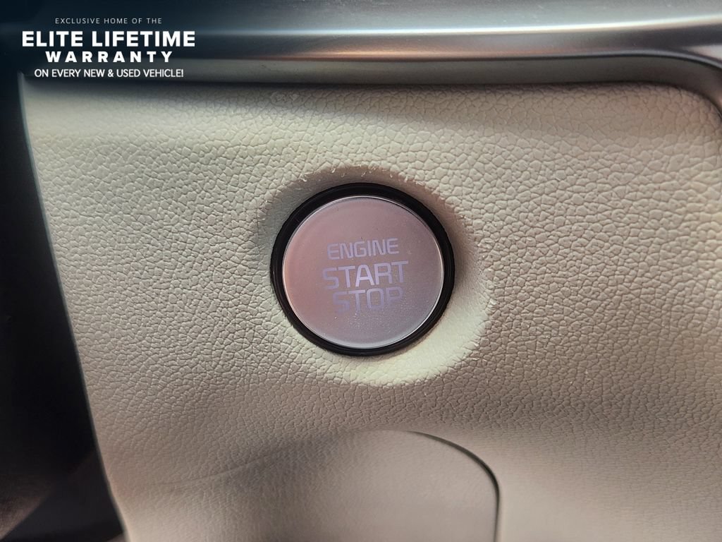 Certified 2025 Kia Sorento EX w/ Panoramic Sunroof Package FWD image 20