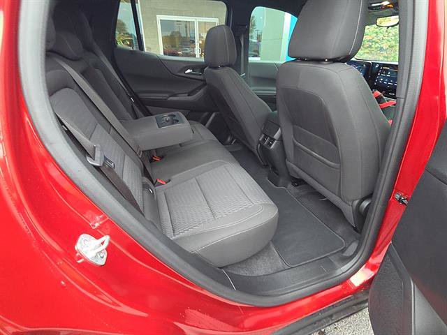 Used 2025 Chevrolet Equinox LT w/ Safety and Technology Package FWD image 12