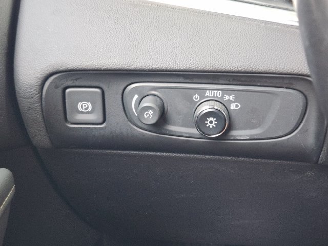 Used 2021 Buick Enclave Essence w/ Sport Touring Edition FWD image 22