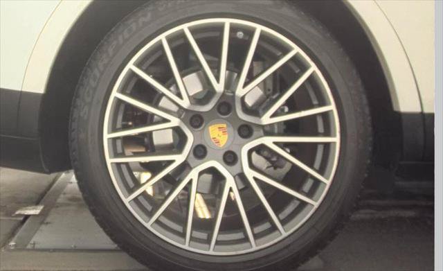 Used 2019 Porsche Cayenne AWD/4WD image 11