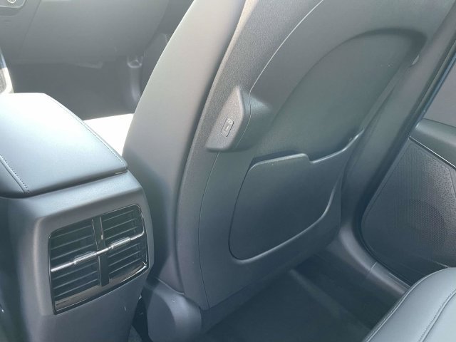 New 2026 Kia Niro EX FWD image 12