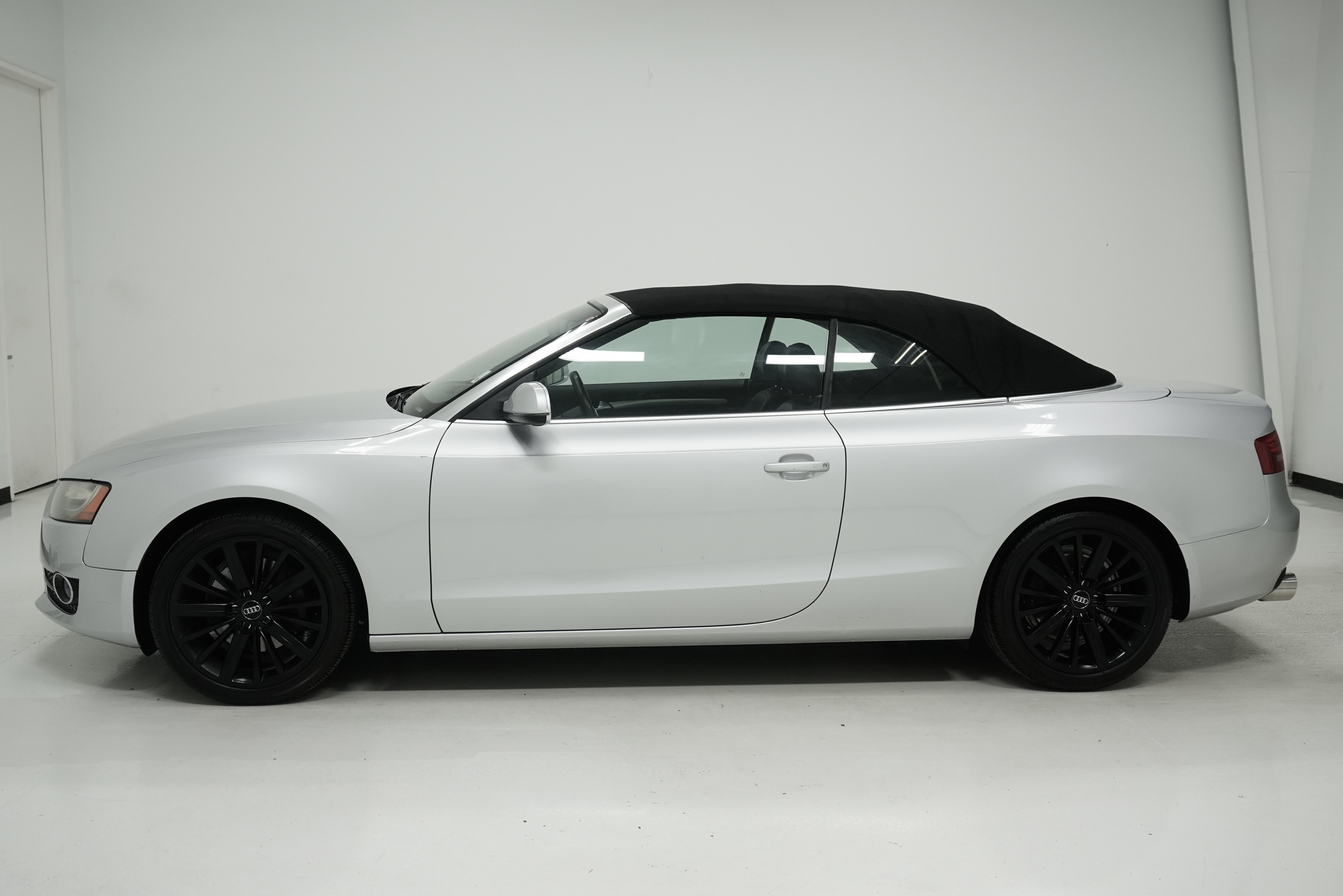 Used 2010 Audi A5 2.0T Premium Plus image 6