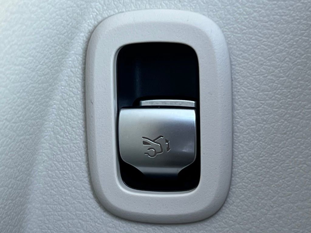 Certified 2026 Mercedes-Benz GLC 300 4MATIC image 35