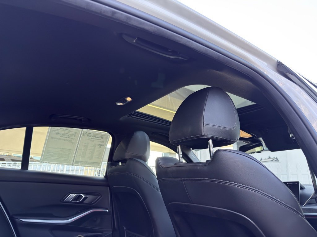 Used 2023 BMW 330i Sedan w/ Driving Assistance Package image 30