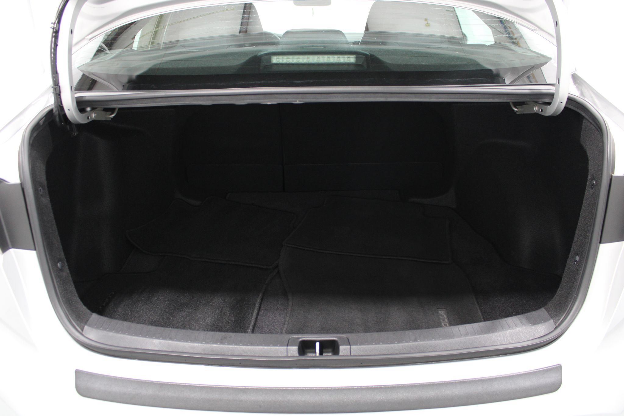 Used 2024 Toyota Corolla SE w/ SE Premium Package FWD image 18