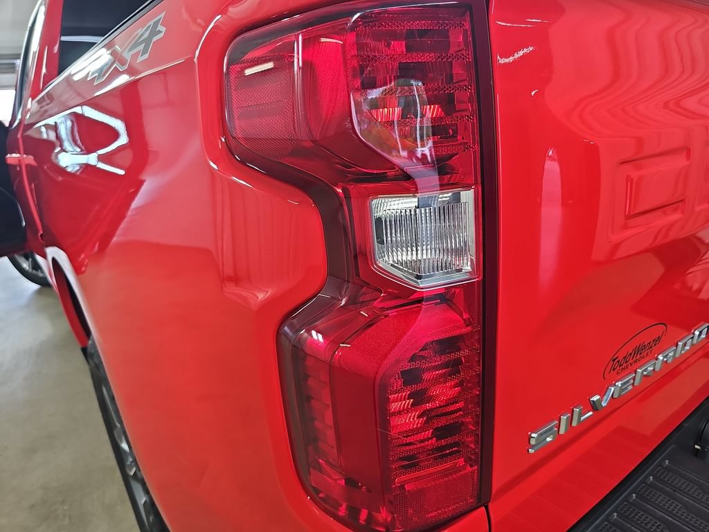 Certified 2023 Chevrolet Silverado 1500 LT AWD/4WD image 39