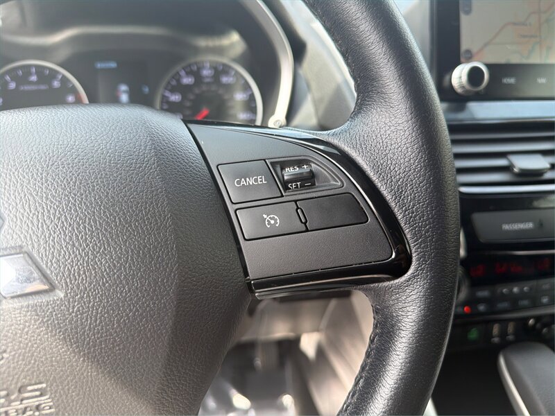 Used 2022 Mitsubishi Eclipse Cross SEL AWD/4WD image 27