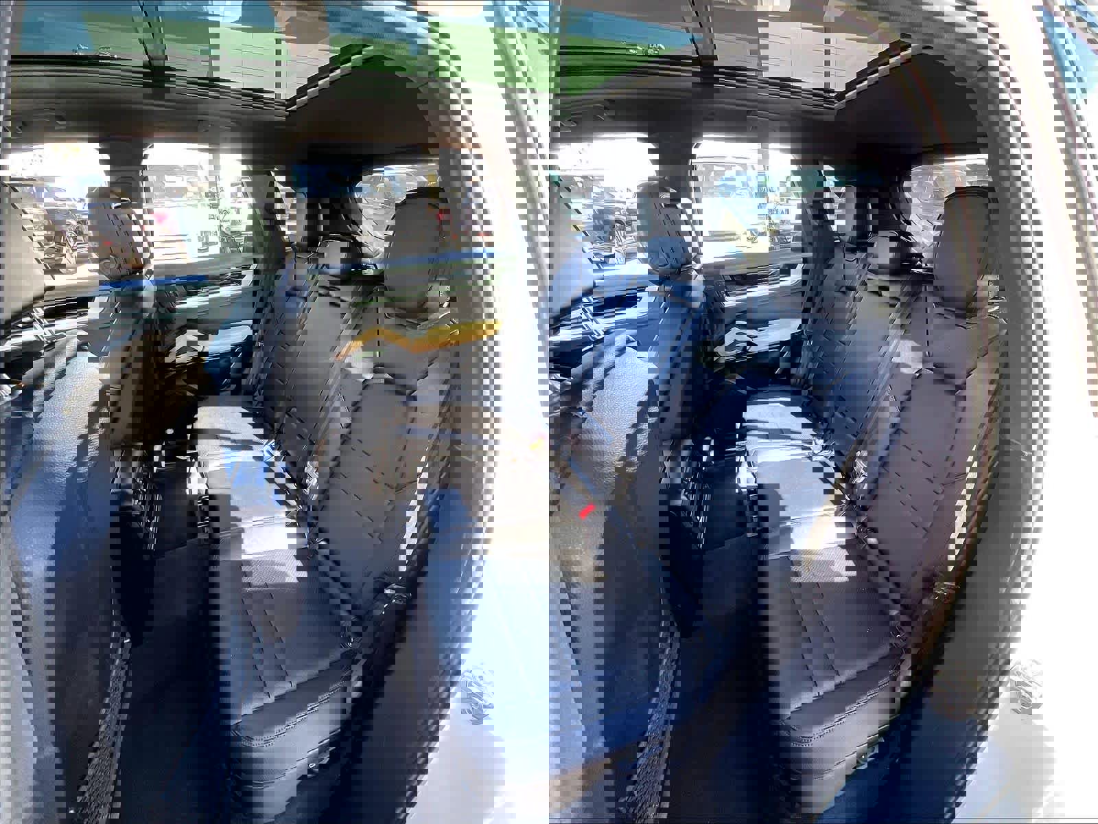 Used 2024 Porsche Cayenne AWD/4WD image 28