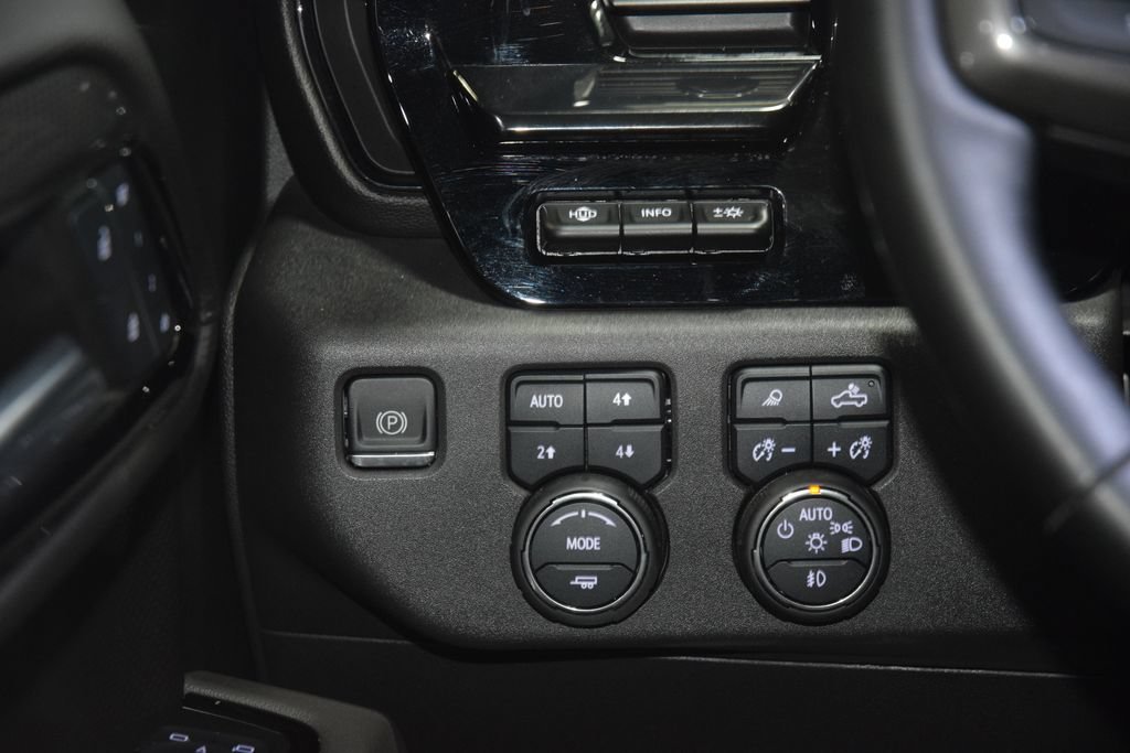 Used 2024 Chevrolet Silverado 1500 ZR2 w/ ZR2 Bison Edition AWD/4WD image 34