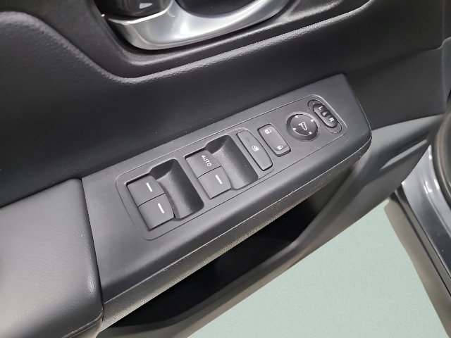Used 2024 Honda CR-V LX image 19