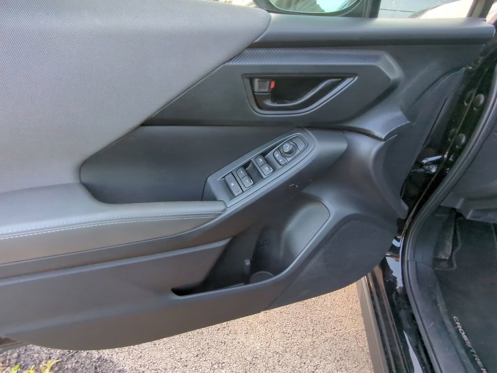 Used 2024 Subaru Crosstrek 2.0i Premium AWD/4WD image 8