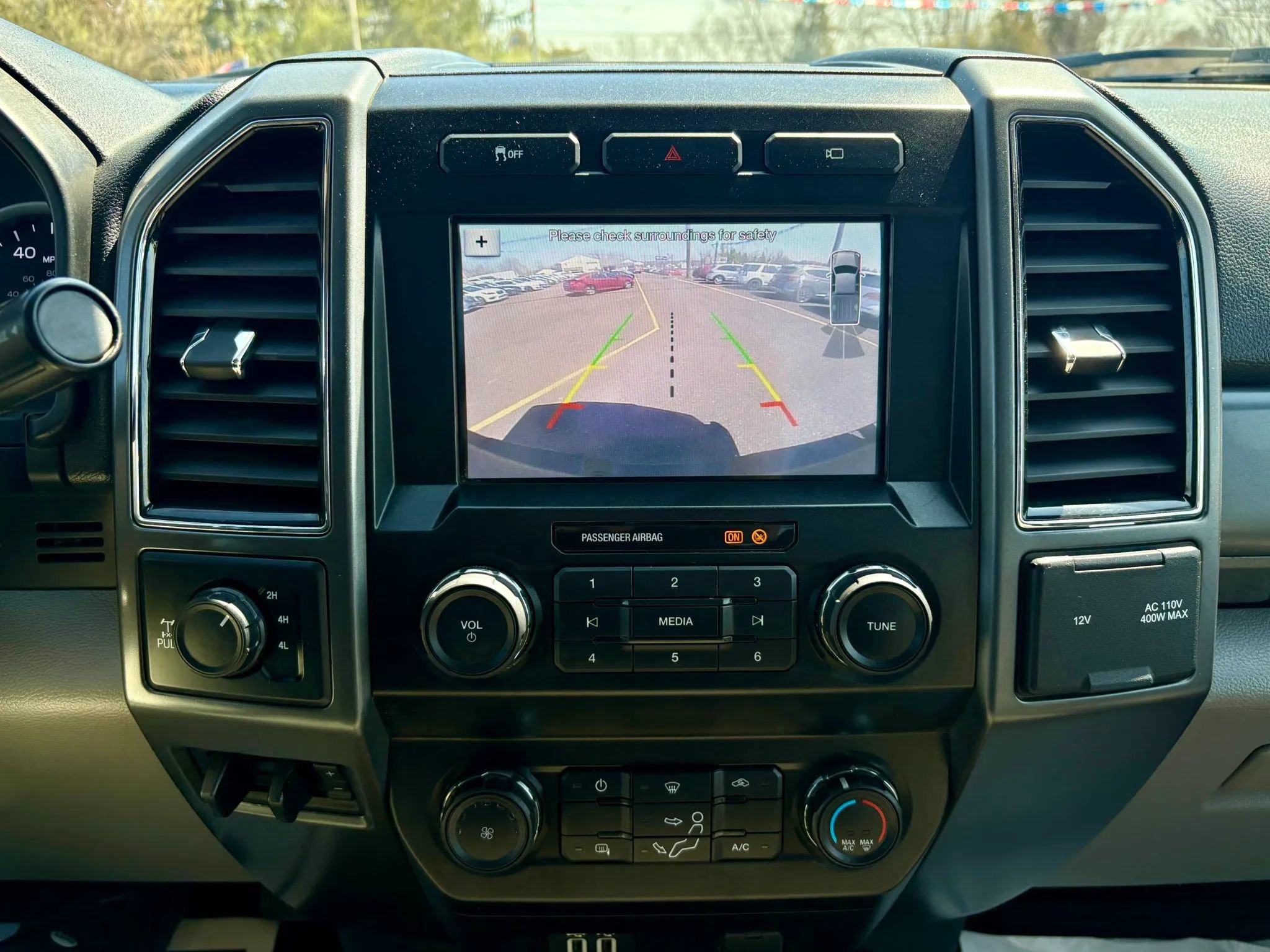 Used 2019 Ford F250 XLT w/ XLT Value Package image 24