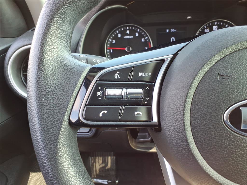 Used 2020 Kia Forte LXS FWD image 24