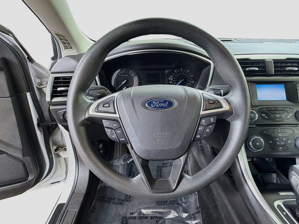 Used 2015 Ford Fusion S FWD image 13