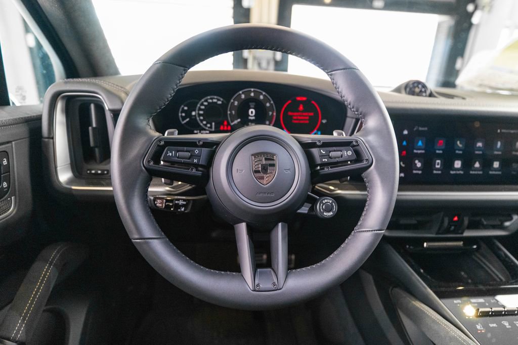 New 2026 Porsche Cayenne Turbo AWD/4WD image 34
