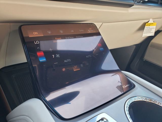 New 2026 Cadillac Vistiq Sport w/ LPO, Floor Liner Package image 15