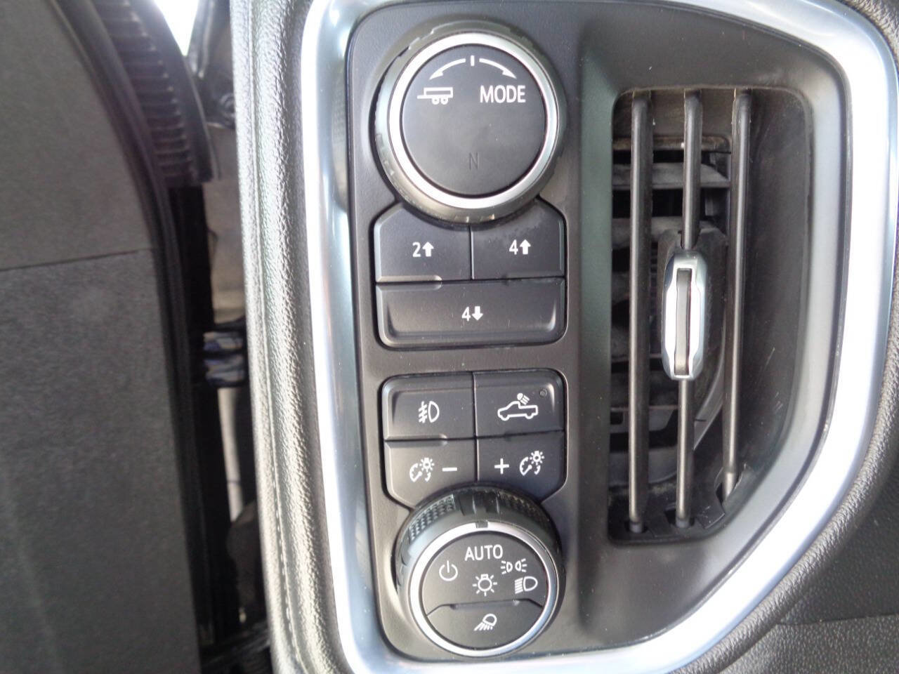 Used 2022 Chevrolet Silverado 2500 LT w/ Convenience Package AWD/4WD image 39
